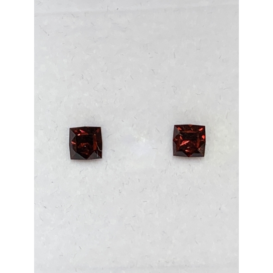 2ct Rhodolite Garnet