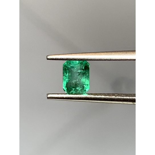 0.93ct Emerald