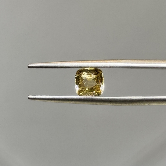 1.06ct Sapphire