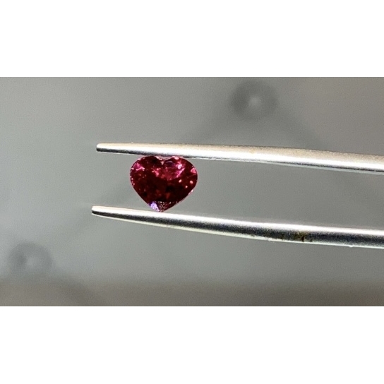 1.04ct Ruby - Heart - 6.6mm x 5.4mm x 3.4mm