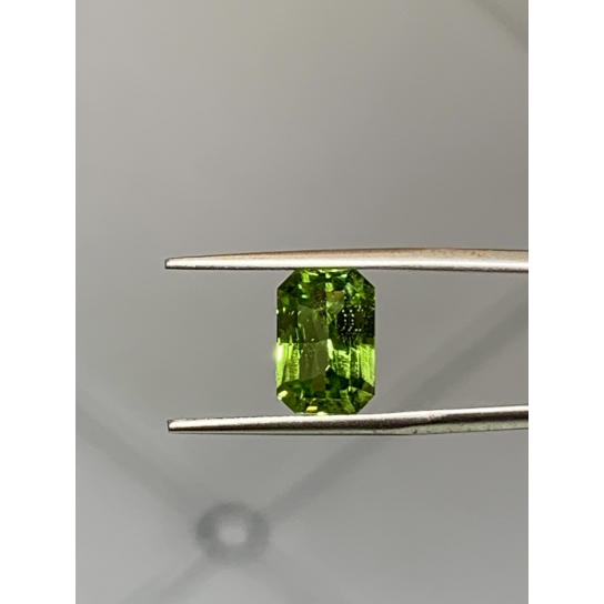 3.6ct Peridot