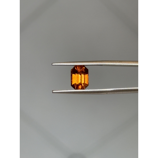 2.3ct Hessonite