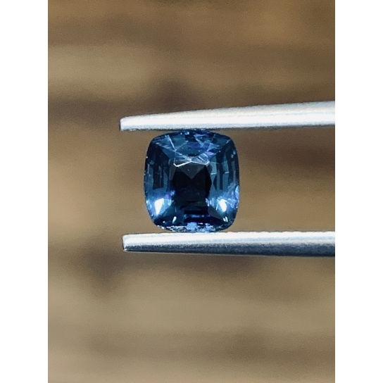 0.9ct Spinel 