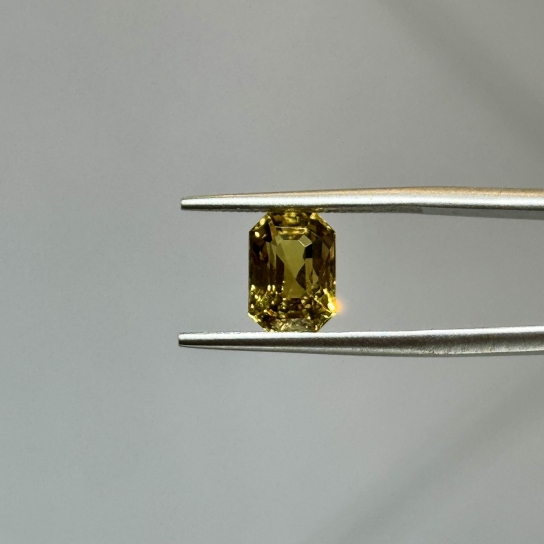 2.4ct Chrysoberyl 