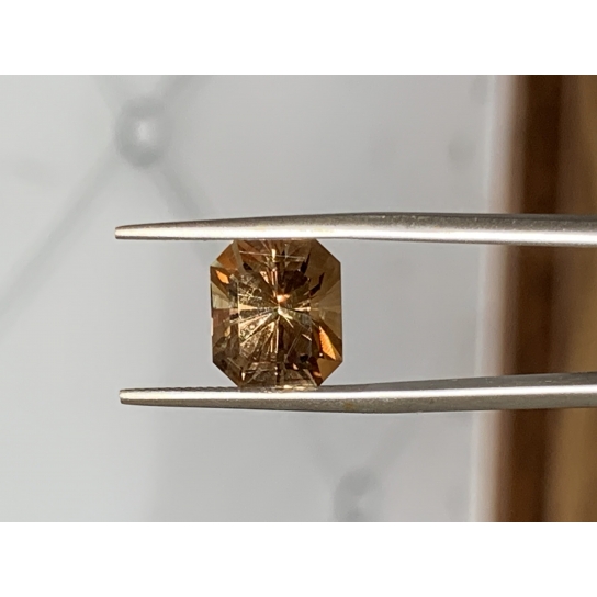 5.8ct Champagne Topaz